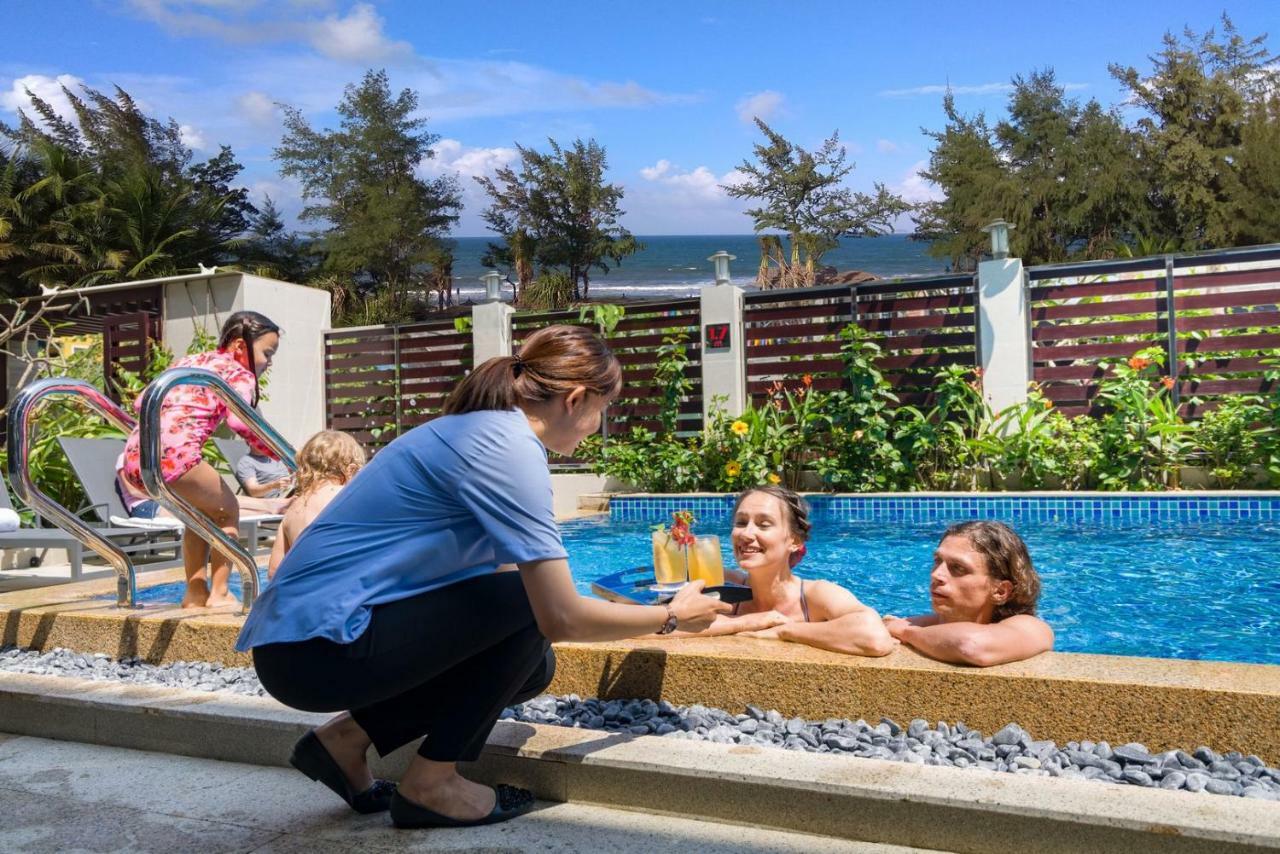 Beach Haven Suites Hoi An Apartment Buitenkant foto